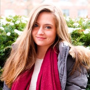 Meet your Posher, Kayla